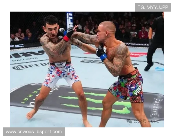 梅拉布·德瓦利什维利一致判定胜科里·桑德哈根成功卫冕UFC雏量级冠军